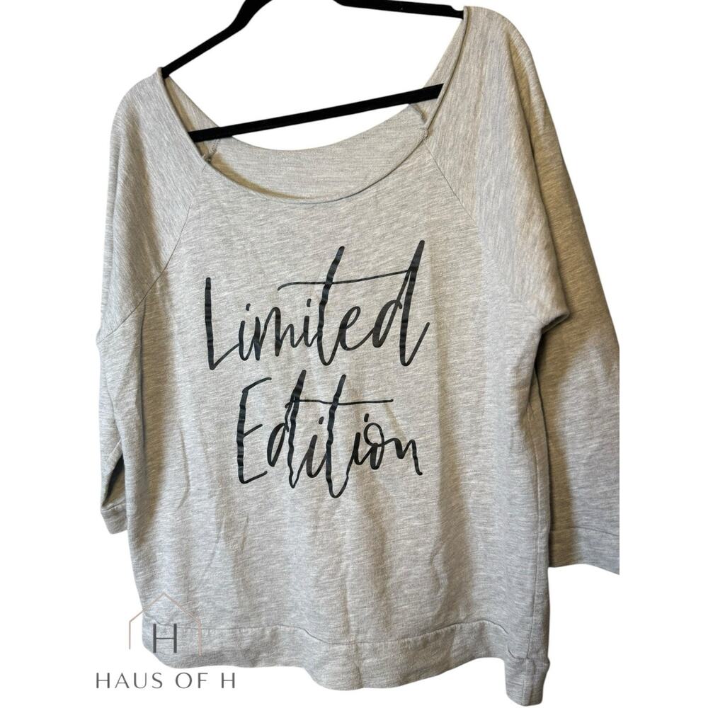 Limited edition Women Gray Long Sleeve T-Shirt Off The Shoulder M/L
